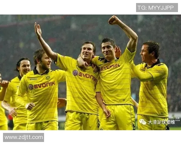 武汉足球队意识对比分析：从战术思维到团队协作的深度剖析