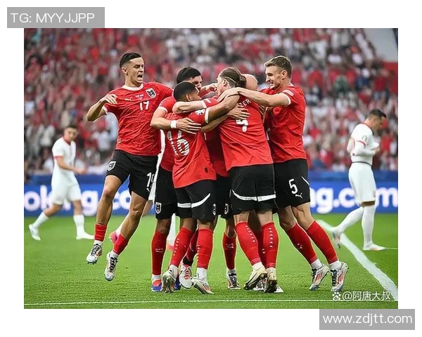 深圳网球队在世界杯积分榜上以77分稳居第一名,展现强劲实力 深圳网球队在世界杯积分榜上以77分稳居第一名,展现强劲实力